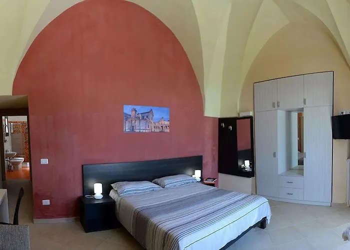 农家乐 Lu Panaru *